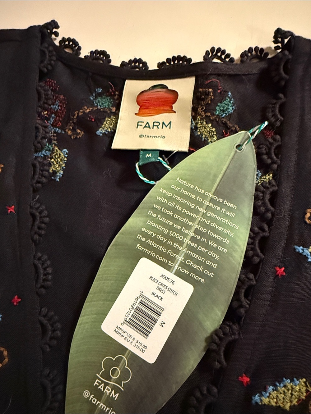 FARM embroidered black dress - Picture 7 of 7